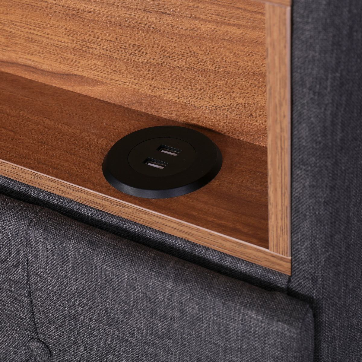 Letto Queen con LED e Ricarica USB Grigio Scuro
